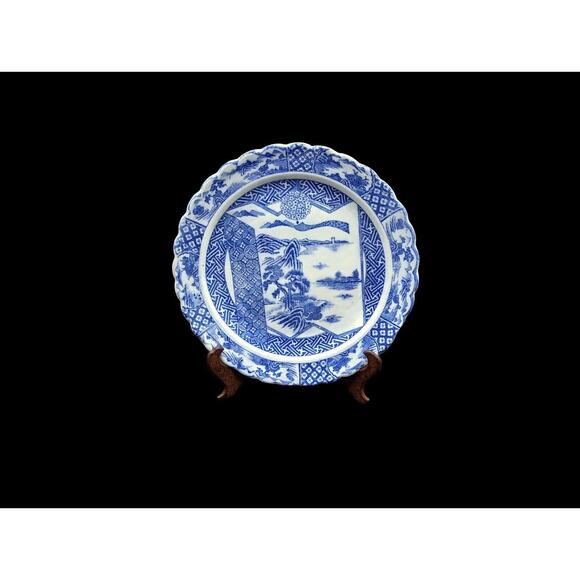 Japanese 19th Century Blue and White Porcelain Plate with Landscapes and Flowers - Picture 1 of 5